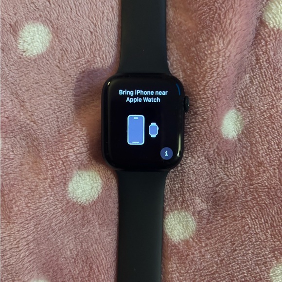 Apple Watch Series 8 + GPS 45mm Aluminum Case with Original Band and Charger - Picture 16 of 16